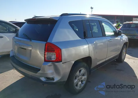 2013 Jeep Compass Sport z USA, uszkodzony, nr VIN 1C4NJCBA1DD272839